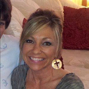 Meet your Posher, Annette